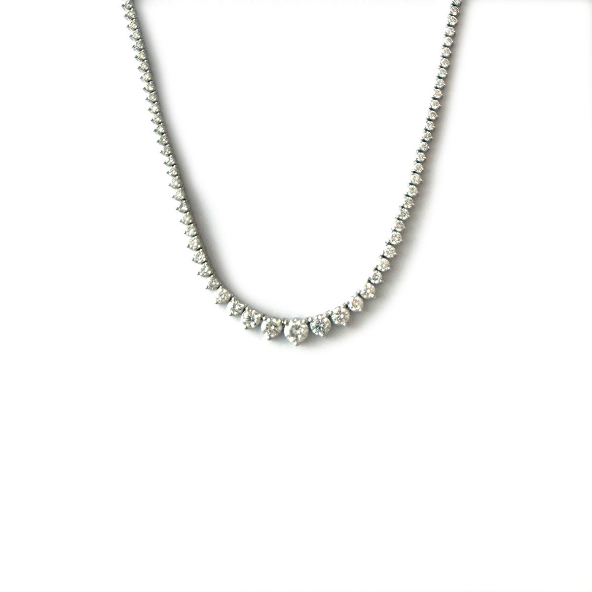 Collar riviera en oro blanco 14k con diamantes de laboratorio 5.25ctw