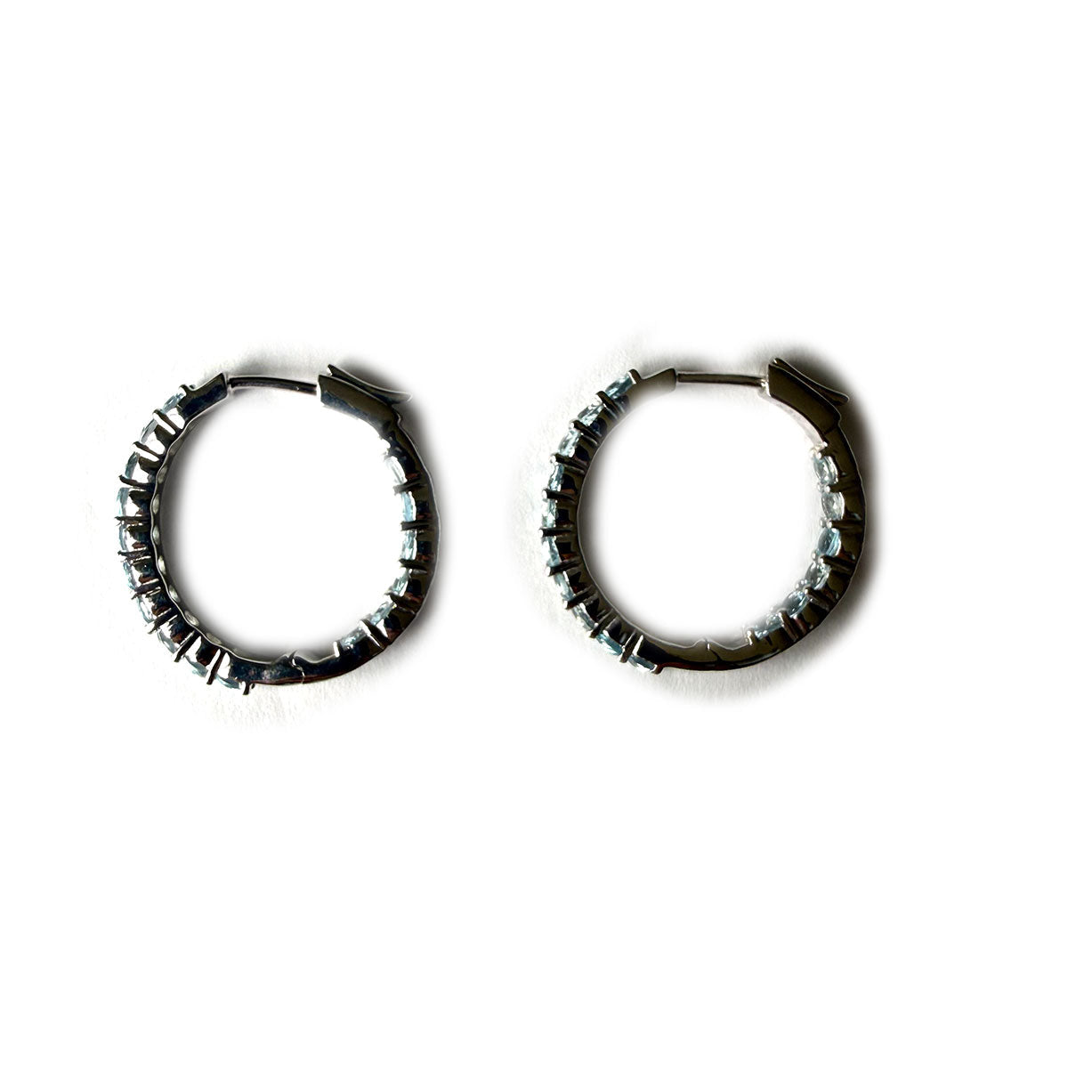 Argolla de plata con aquamarinas