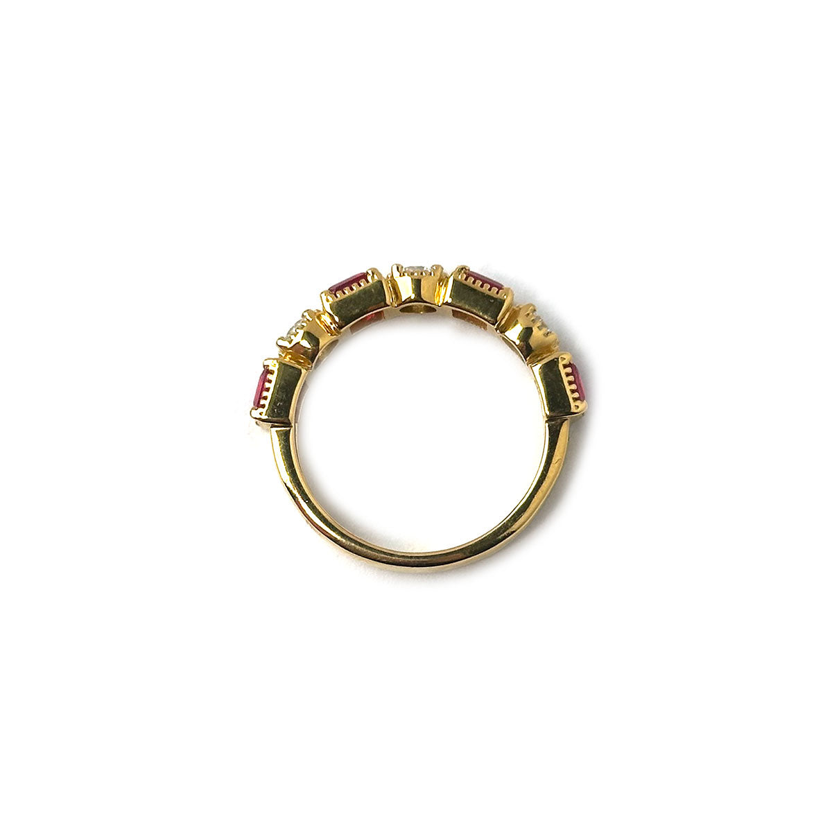 Anillo de plata con baño de oro amarillo y rubíes y diamantes de laboratorio 1.65ctw