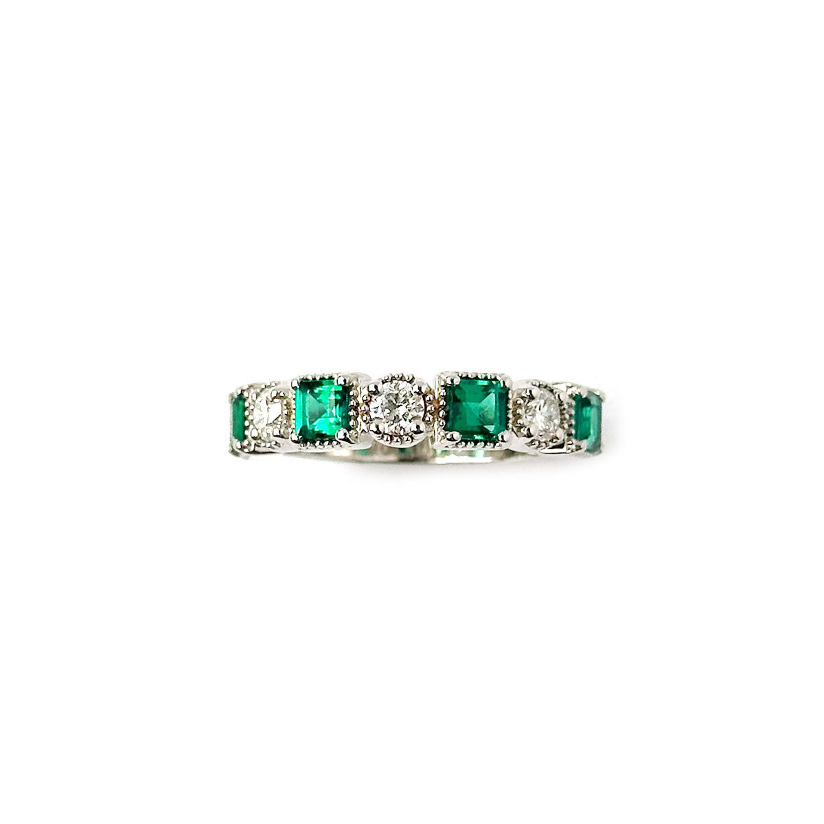 Anillo de plata con esmeraldas y diamantes de laboratorio 1.65ctw