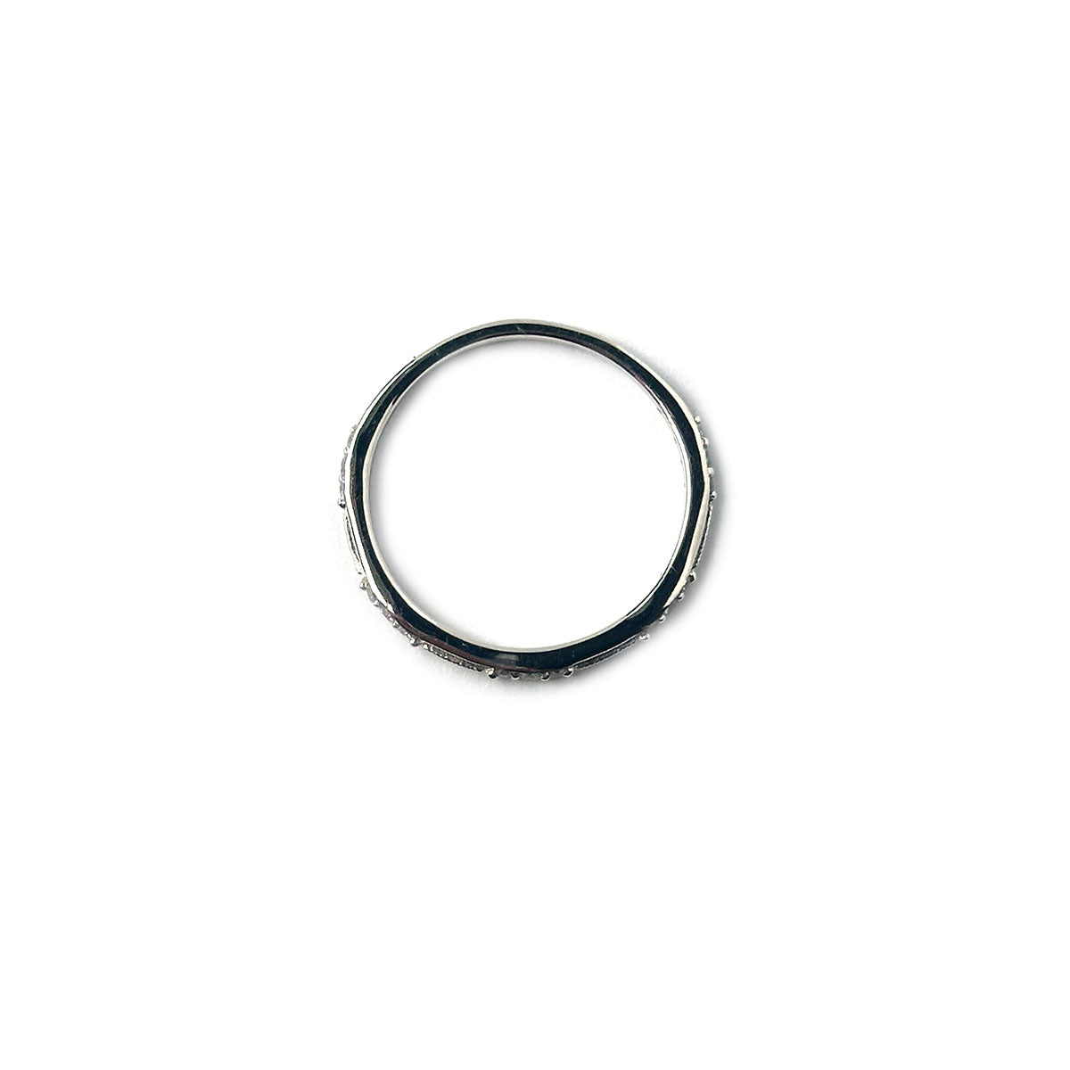 Anillo en oro blanco 14k con grupitos de diamantes 0.15ctw