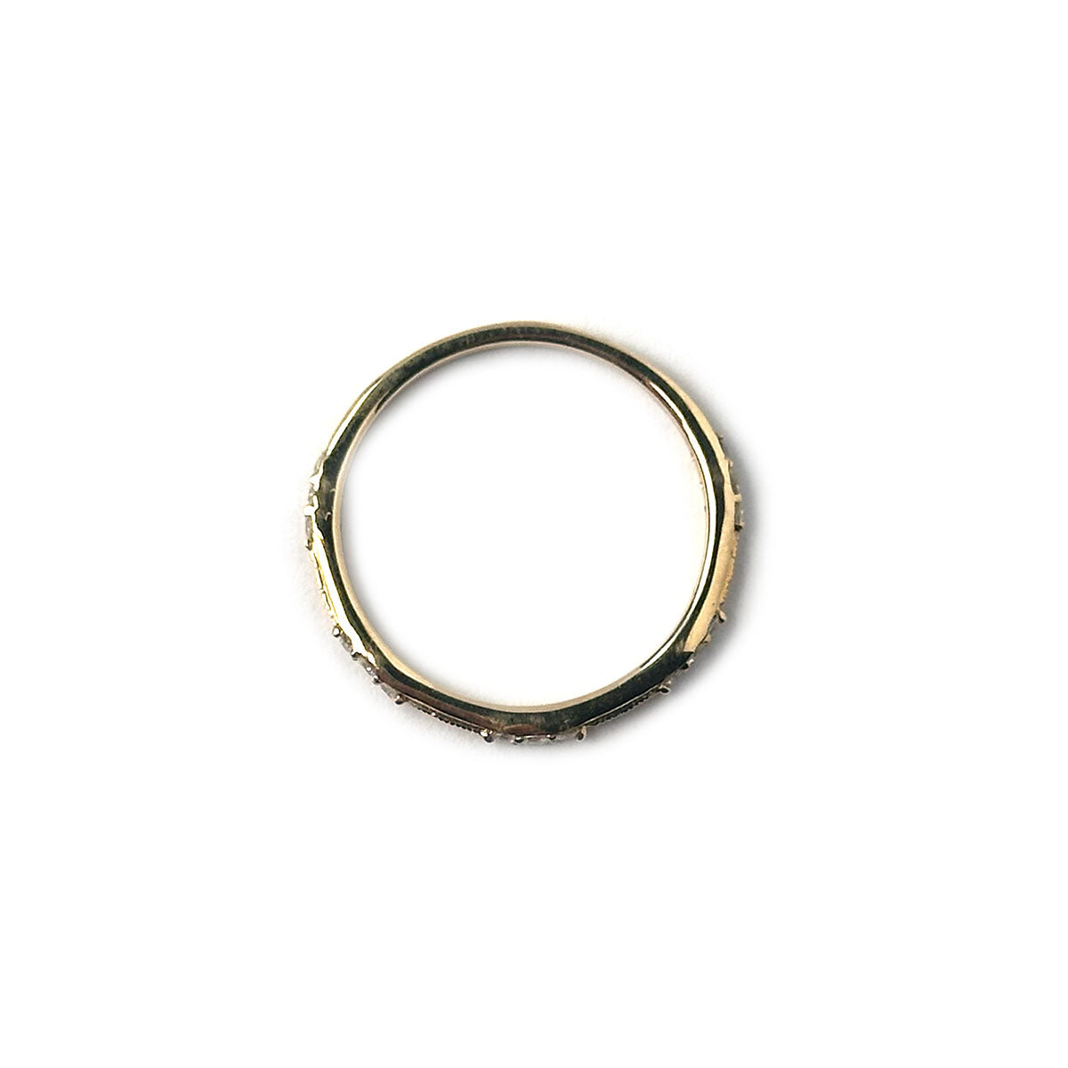 Anillo en oro amarillo 14k con grupitos de diamantes 0.15ctw