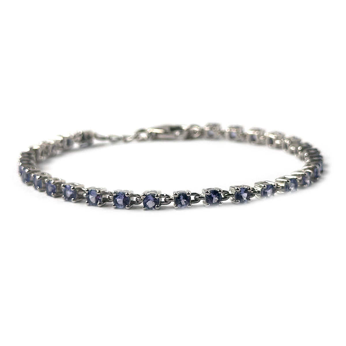 Pulsera de tanzanitas redondas en plata