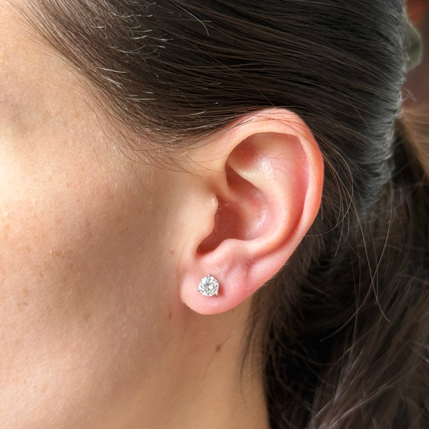 Studs de plata con moissanitas 1ctw
