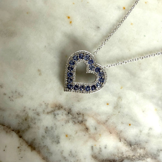 Collar de plata con corazón de tanzanitas y diamantes 0.25ctw