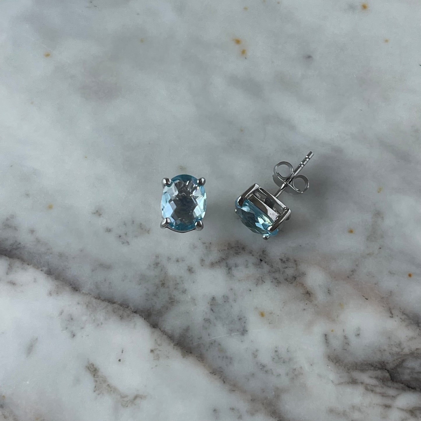 Aretes de plata con topacio azul ovalados 4.60ctw