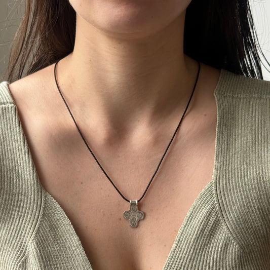 Cruz de 4 imágenes en plata con pasacadena tubo