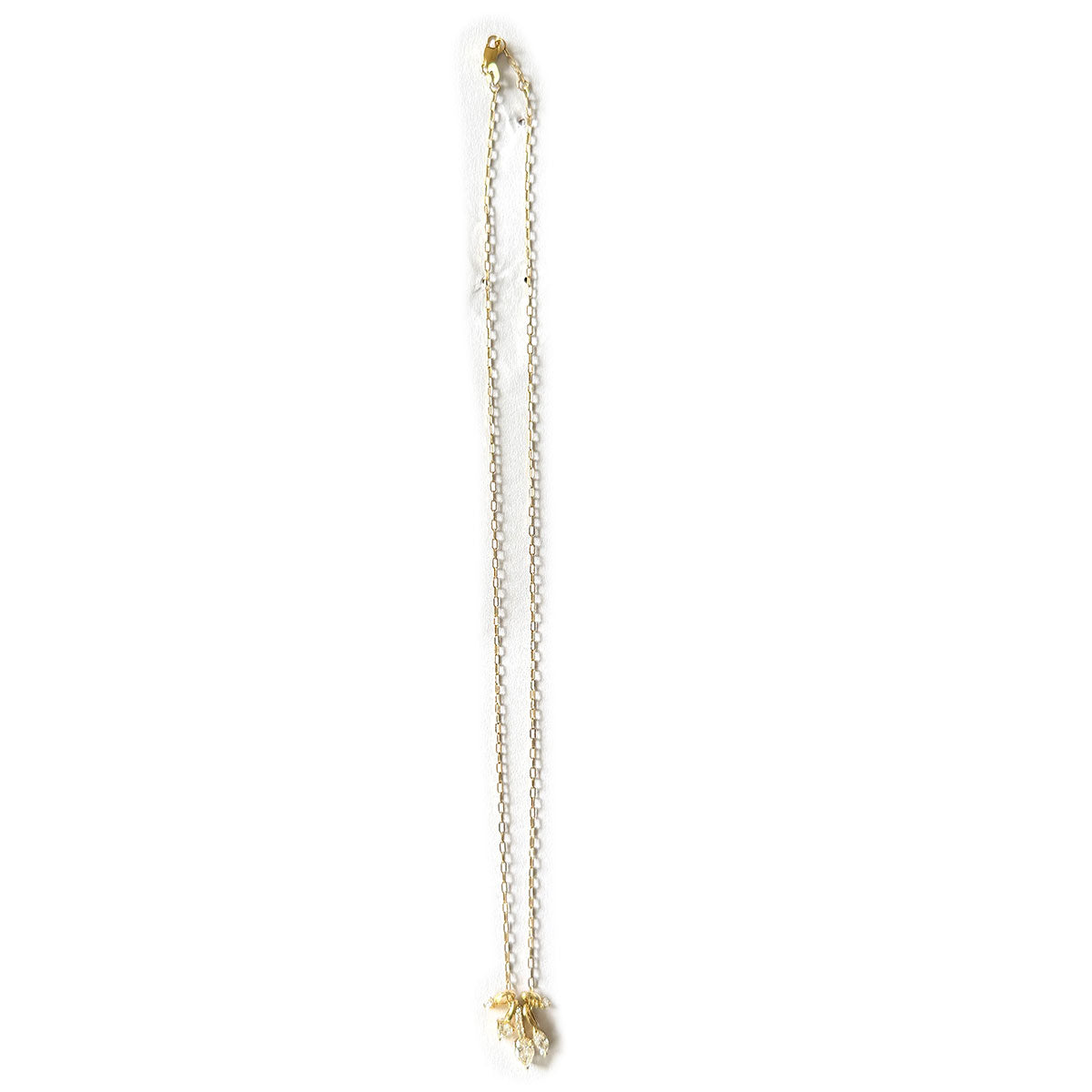 Collar en oro amarillo 10K con varios dijes colgantes de diamantes de laboratorio 1ctw