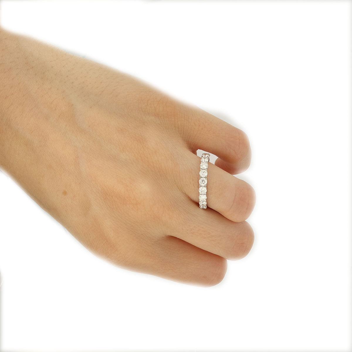 Anillo medio cintillo en oro blanco 18K con diamantes de laboratorio 1ctw