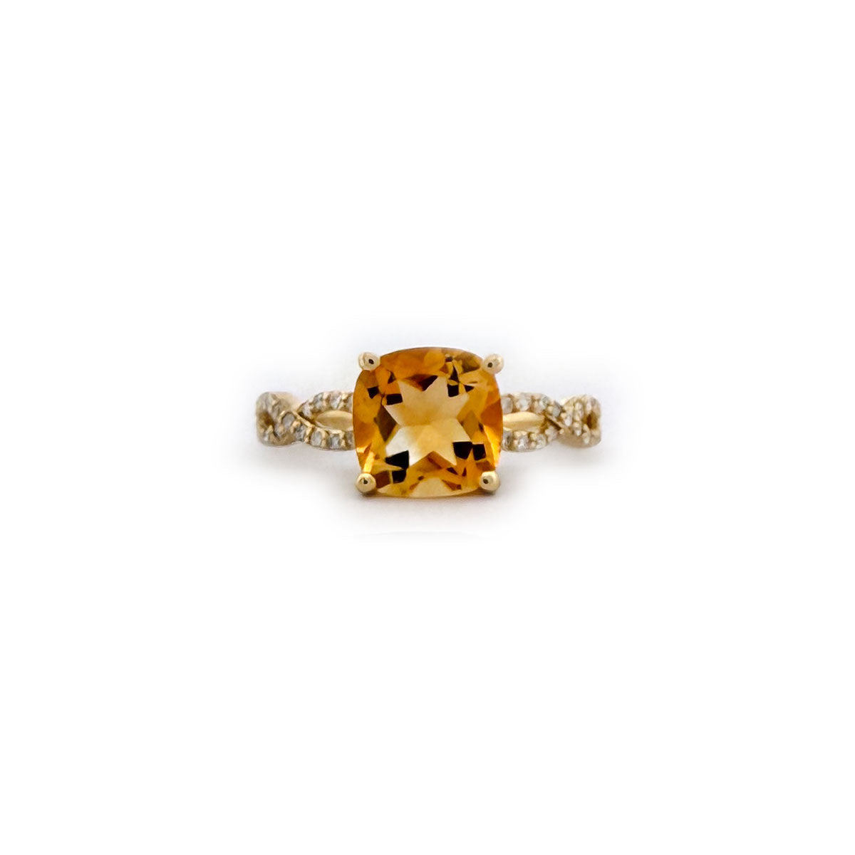 Anillo en oro amarillo 10K con citrino y diamantes 0.20ctw