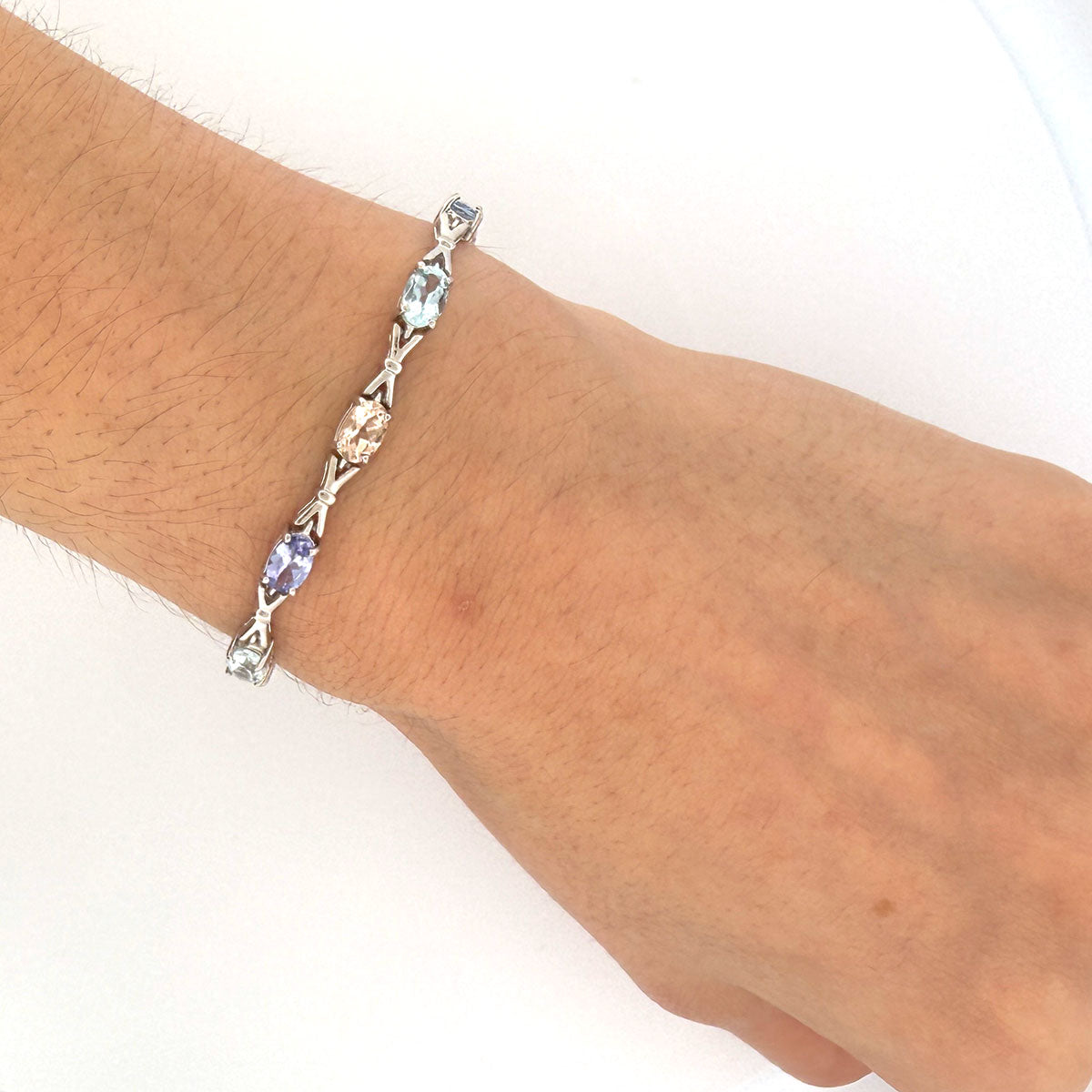 Pulsera de plata con tanzanitas morganitas y aquamarinas
