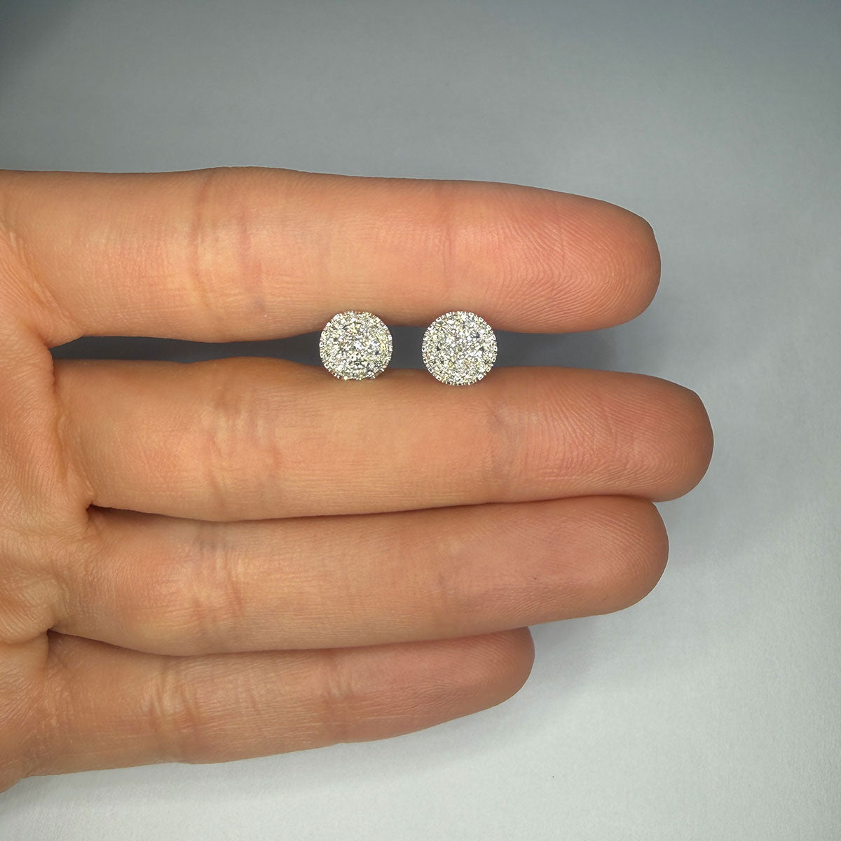 Aretes en oro blanco 14K redondos de diamantes 0.35ctw con tope rosca