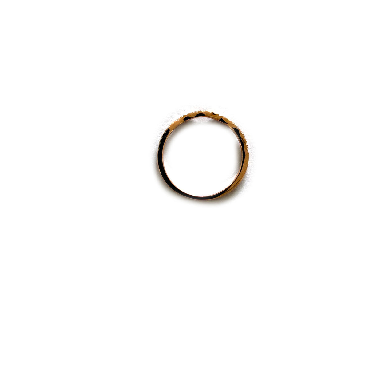 Anillo medio cintillo de curvas en oro rosa 10K con diamantes 0.20ctw