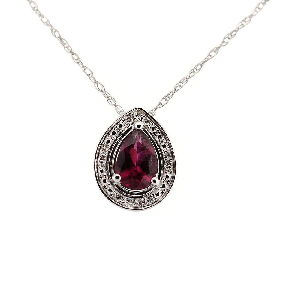 Collar en oro blanco 10K con gota de granate rodolita y halo de diamantes 0.05ctw