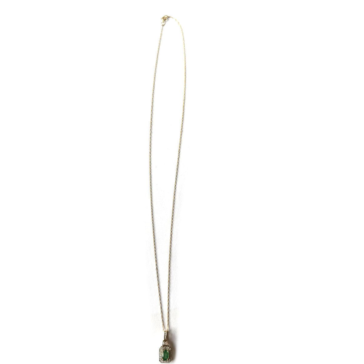 Collar en oro amarillo 14K con esmeralda y diamantes 0.18ctw