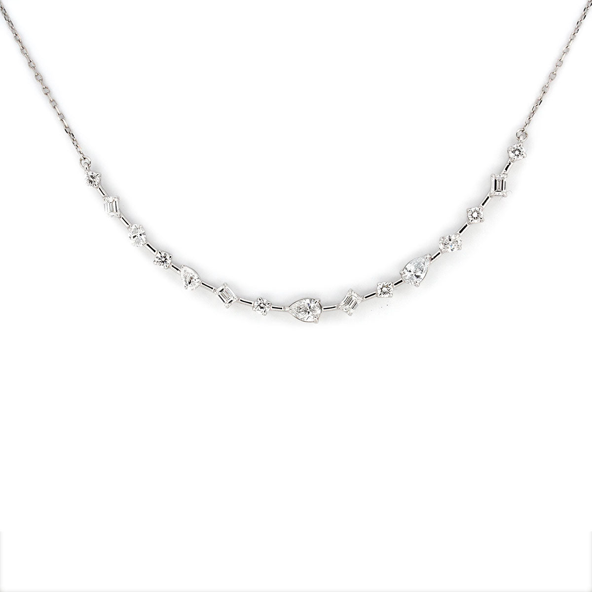 Collar en plata con curva de diamantes de varias formas de laboratorio 1.52ctw