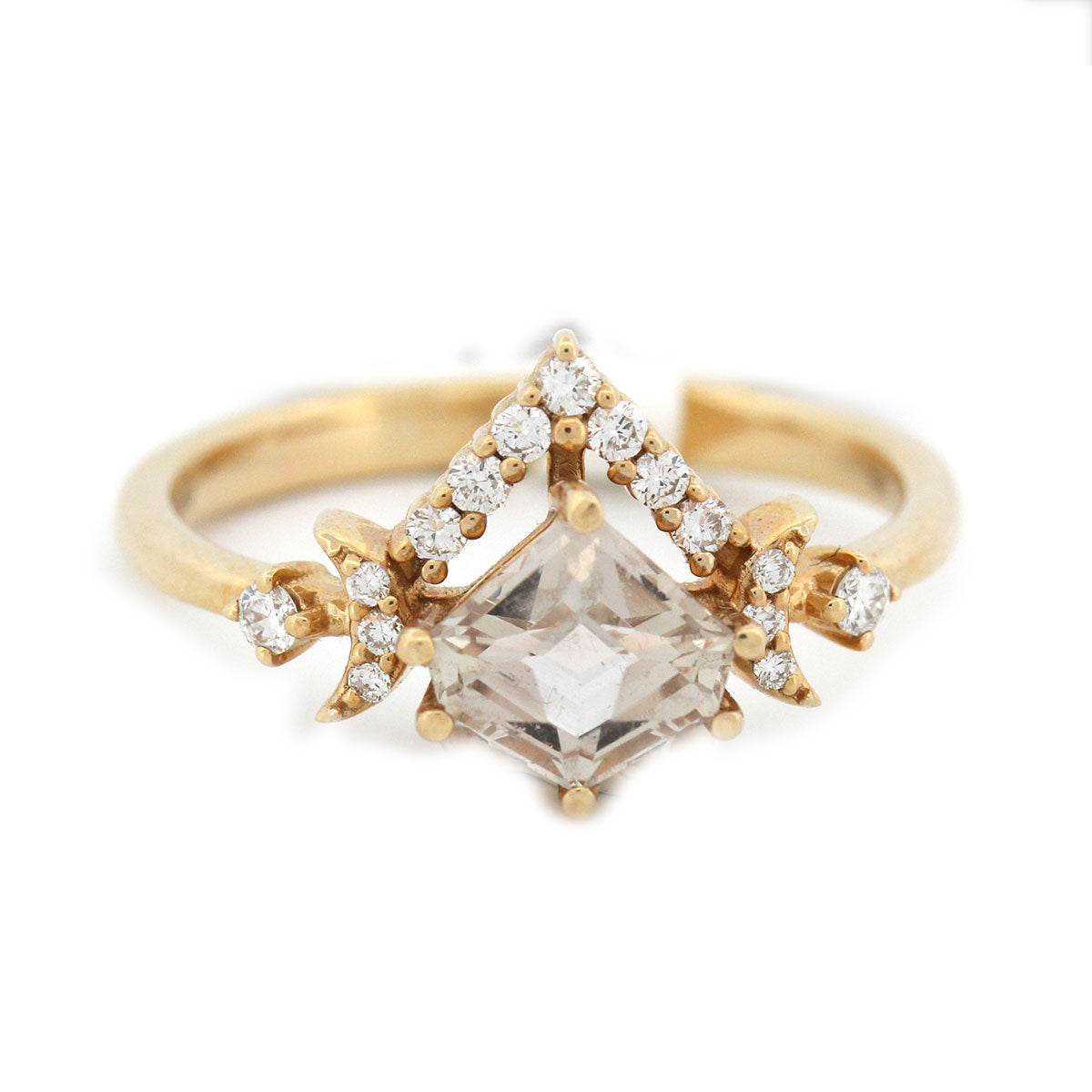 Anillo en oro amarillo 14K con zafiro natural rosa 0.99ct y diamantes de laboratorio 0.13ctw