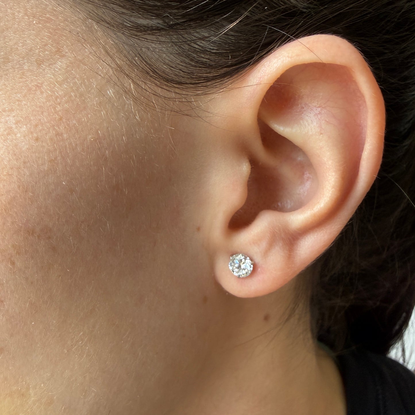 Aretes en oro blanco 18K studs de diamante de laboratorio redondo 1ctw
