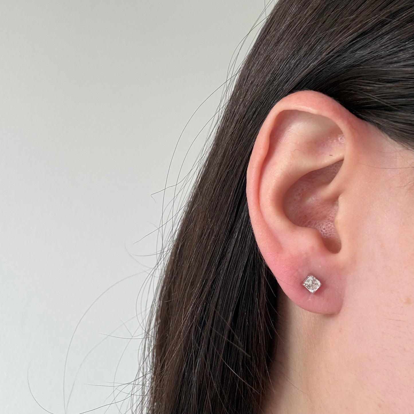 Aretes studs de plata con diamantes de laboratorio corte asscher 0.50ctw