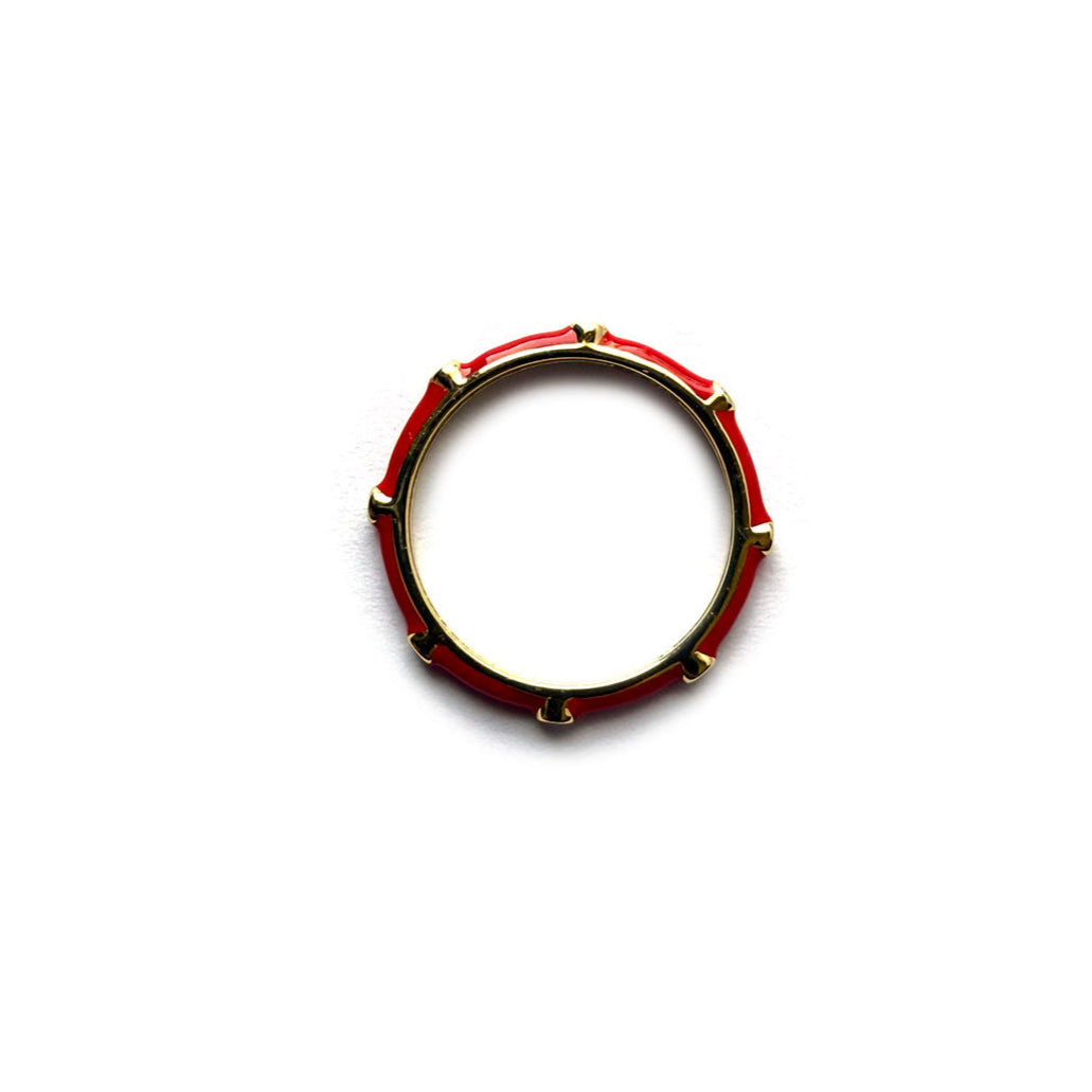 Anillo de plata con baño de oro con esmalte rojo y zafiros blancos