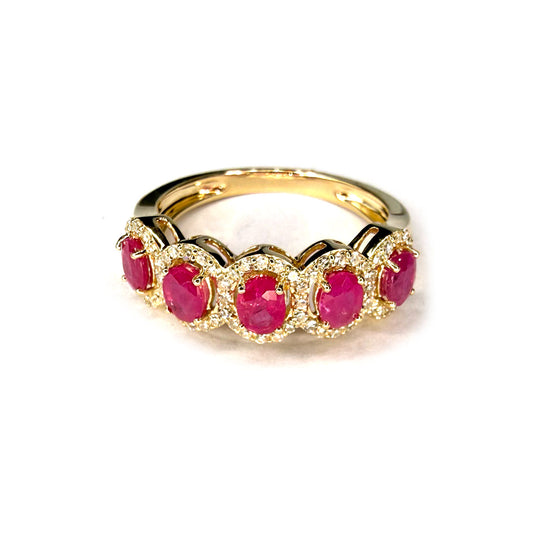 Anillo en oro amarillo 14K con rubíes ovalados y diamantes 0.33ctw