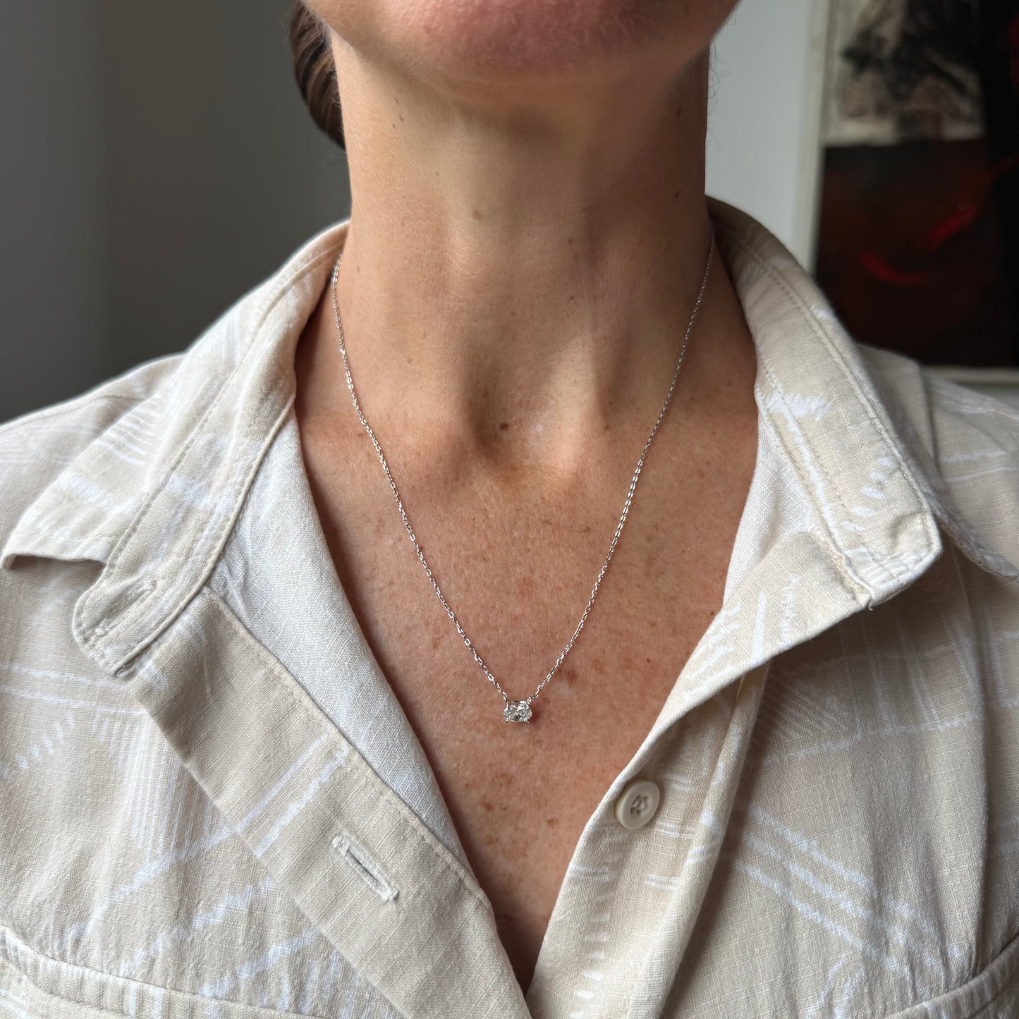 Collar de plata punto de luz de diamante de laboratorio ovalado 0.50ct