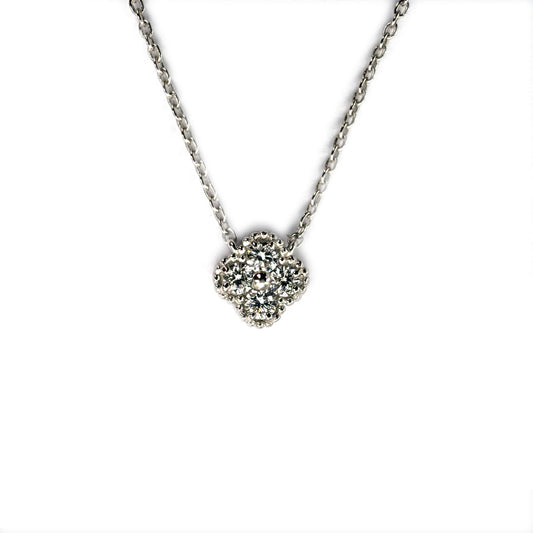 Collar de plata con dije de flor de cuatro diamantes de laboratorio