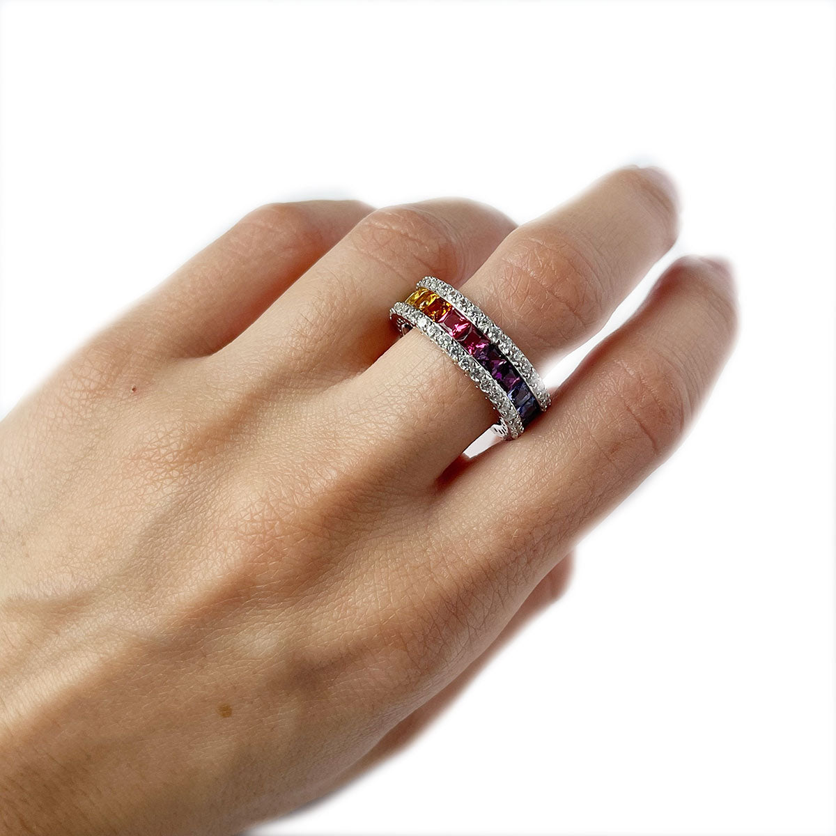 Anillo de plata con circonitas de arco iris