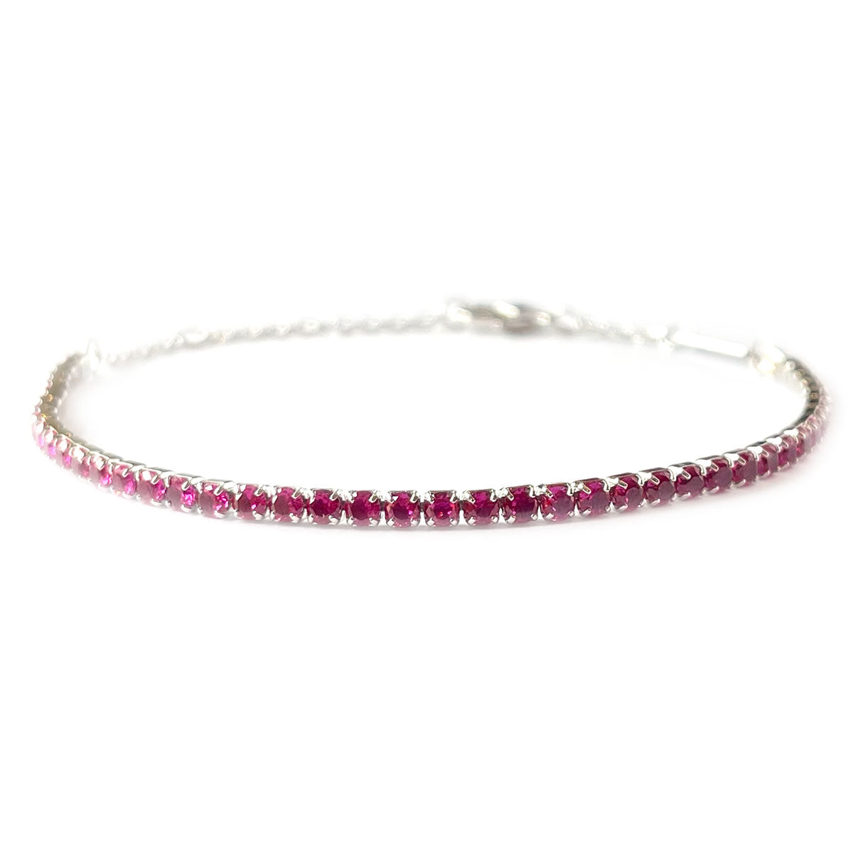 Pulsera de plata con baño de platino con circonitas color rojo rubí