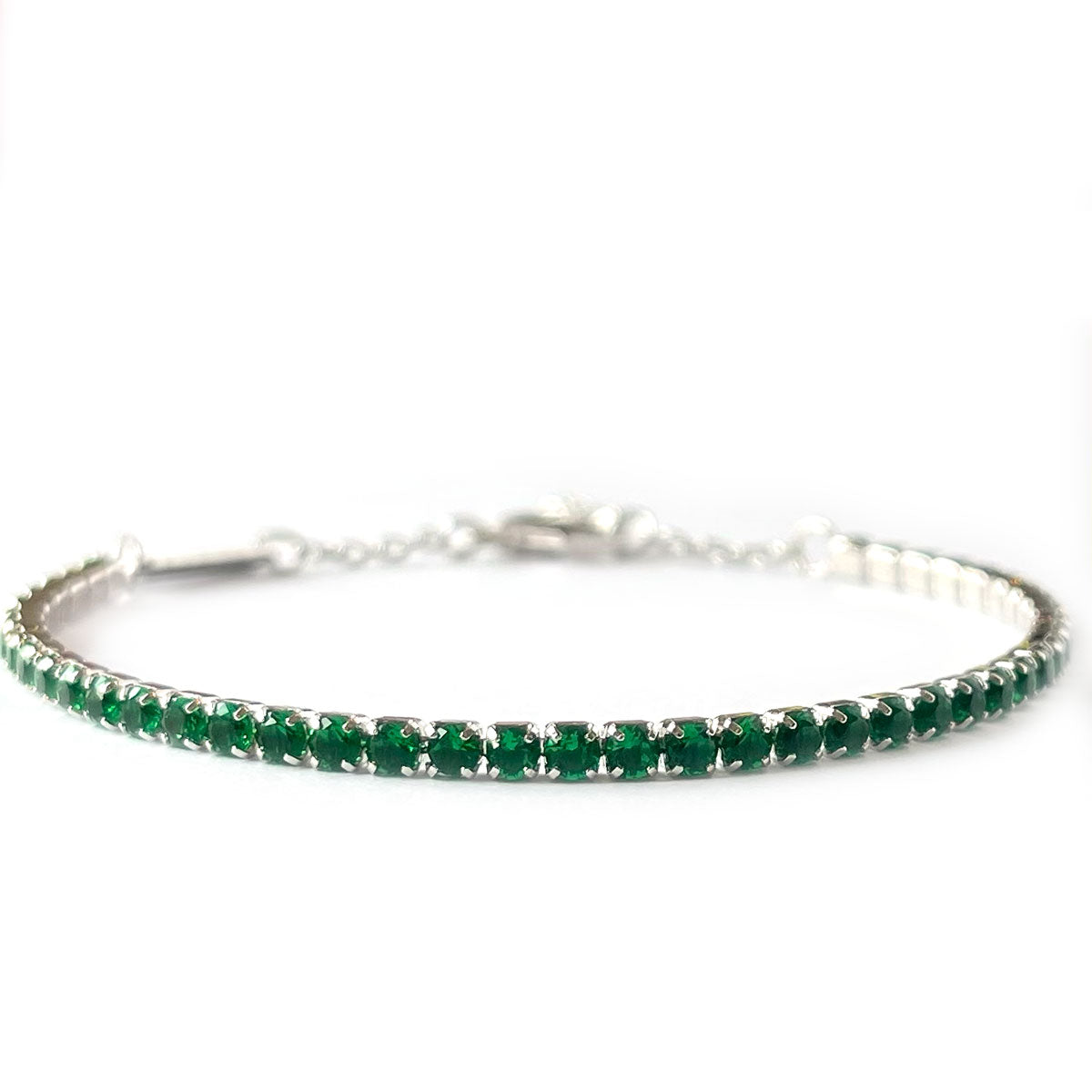 Pulsera de plata con baño de platino con circonitas verdes