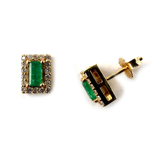 Aretes en oro amarillo 14k con esmeraldas corte esmeralda 0.5 ctw y halo de diamantes 0.58ctw