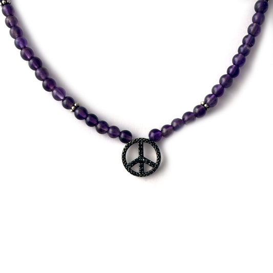 Collar de amatistas y dije de plata y diamantes negros 0.12 de símbolo de la paz