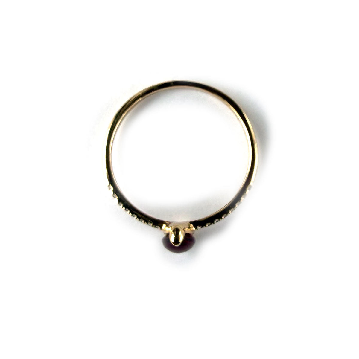 Anillo en oro amarillo 14k con granate marquesa y diamantes 0.08ctw