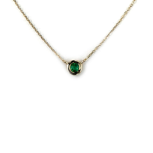 Collar en oro amarillo 14K con esmeralda biselada