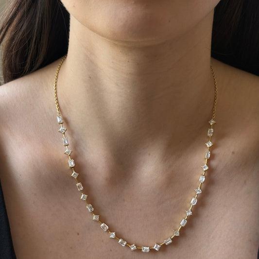 Collar en oro amarillo 14k con diamantes de laboratorio corte esmeralda y princesa 8.65ctw