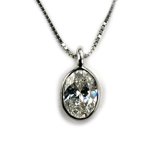 Collar en plata con dije de diamante de laboratorio ovalado 0.5ct