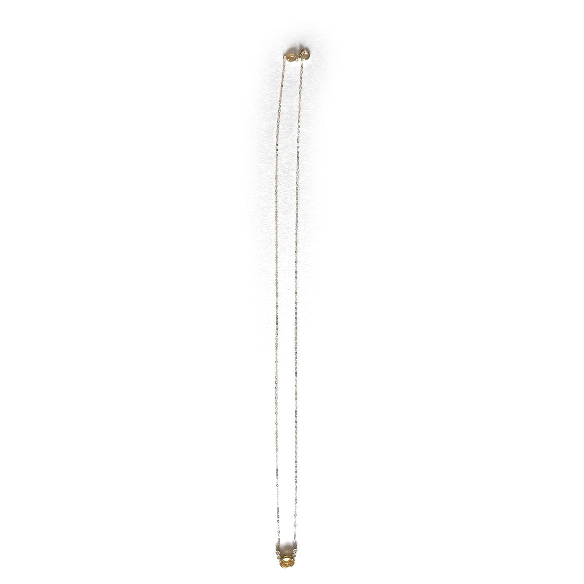 Collar en oro amarillo 10K con citrino ovalado y diamantes 0.08ctw