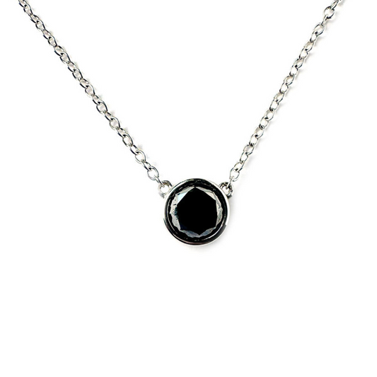 Collar en plata con diamante negro biselado 1ct