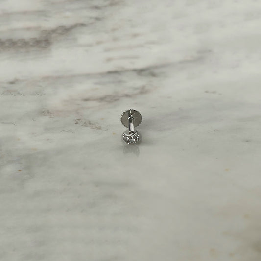 Arete piercing single media luna mini con circonita en oro blanco de 14k