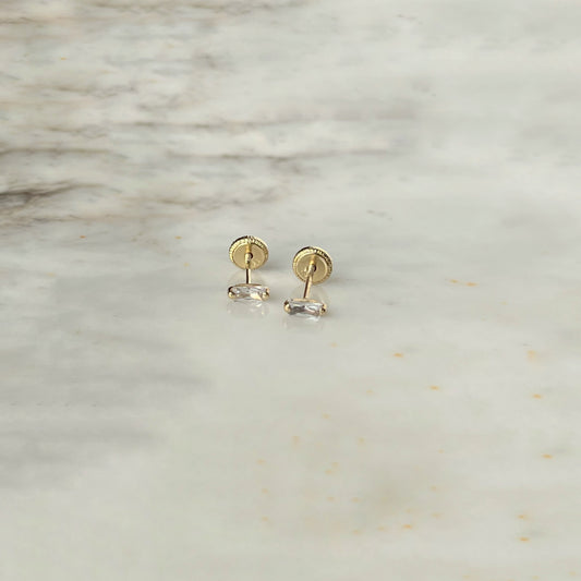 Aretes circonita blanca en forma de baguette en oro de 14k con tope ortopédico